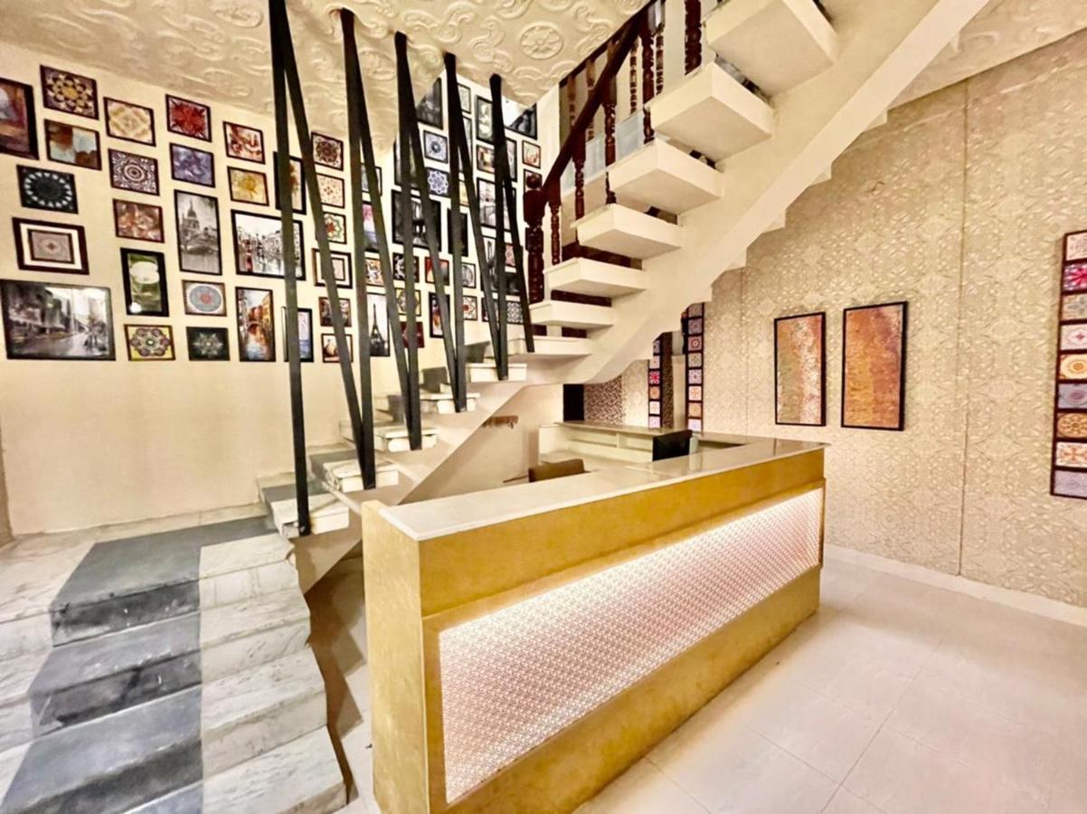 Shelton Hotel Mardan Екстер'єр фото