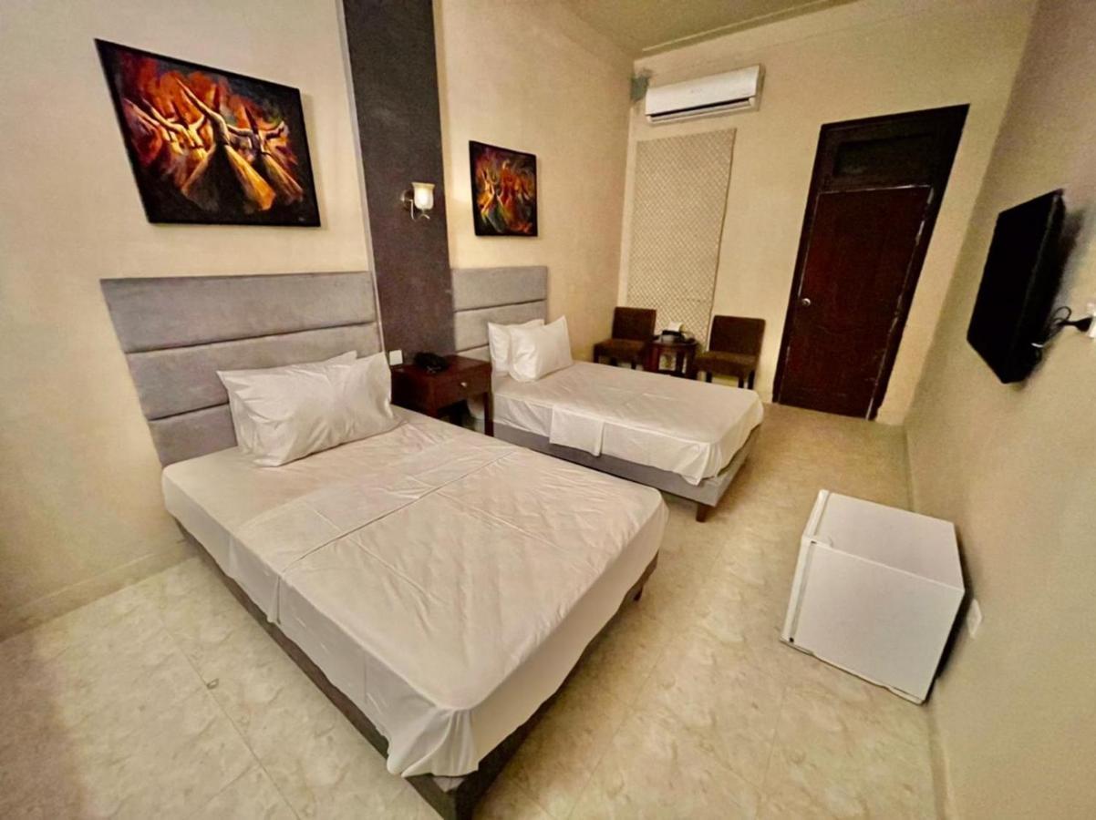 Shelton Hotel Mardan Екстер'єр фото